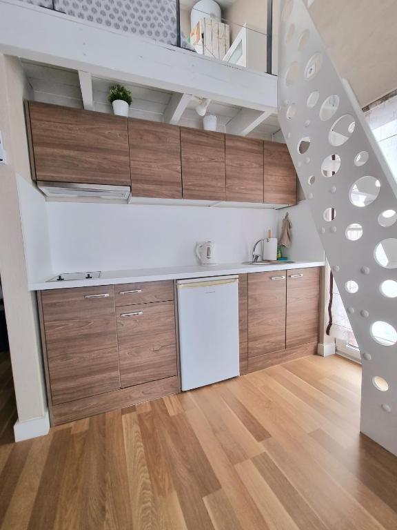 Cozy Rest room 2